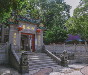 Image Tour